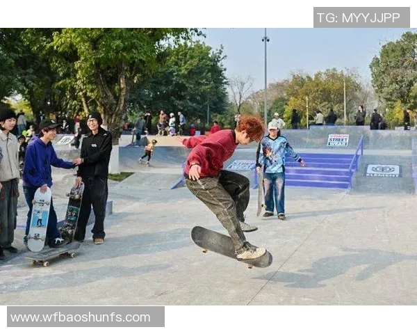 重庆极限运动队在滑板精英赛中的默契配合与精彩表现分析